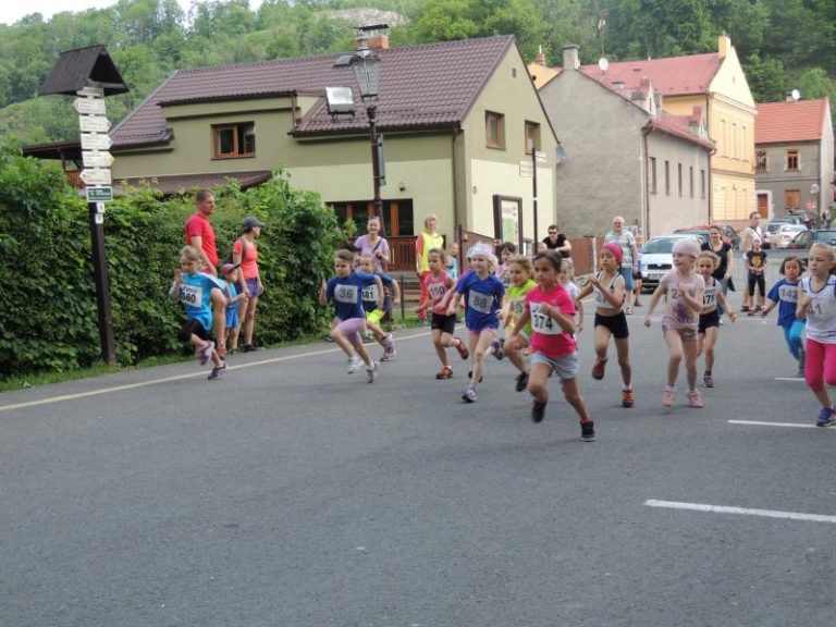 Ze Štramberku vezou běžci deset medailí