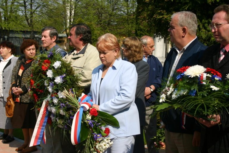Starostka uctila památku padlých v druhé světové válce