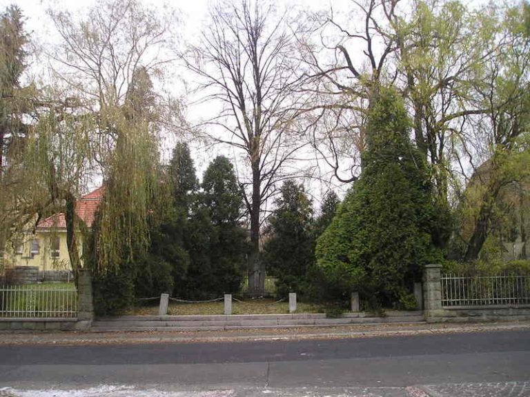 Rekonstrukce Památníku obětem v Lískovci